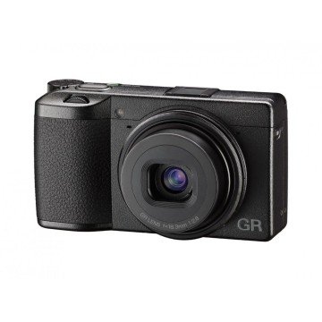 Ricoh GR III Kompakt Dijital Fotoğraf Makinesi